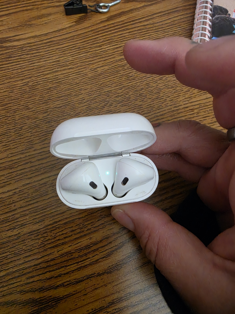 Wireless True Bluetooth Earbuds - White - Apple Airpod - Picture 2 of 3